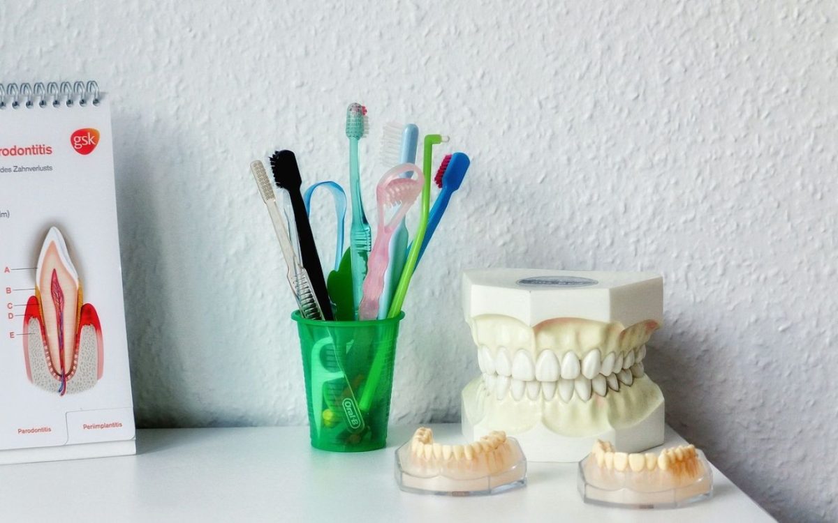 dental care 5557438 1280